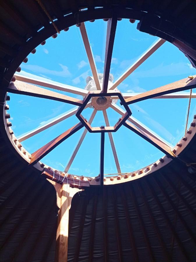 Les Yourtes D'Hotes Plouguiel Dış mekan fotoğraf